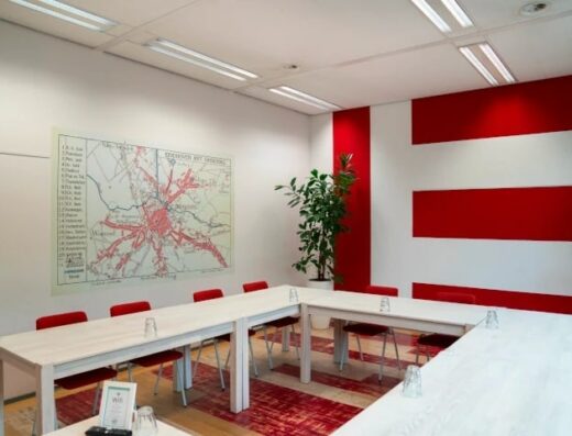 Vergaderen in Strijp-S in Eindhoven: Zaal ‘Vlag’